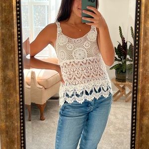 ❌SOLD❌ cute white crocheted tank top